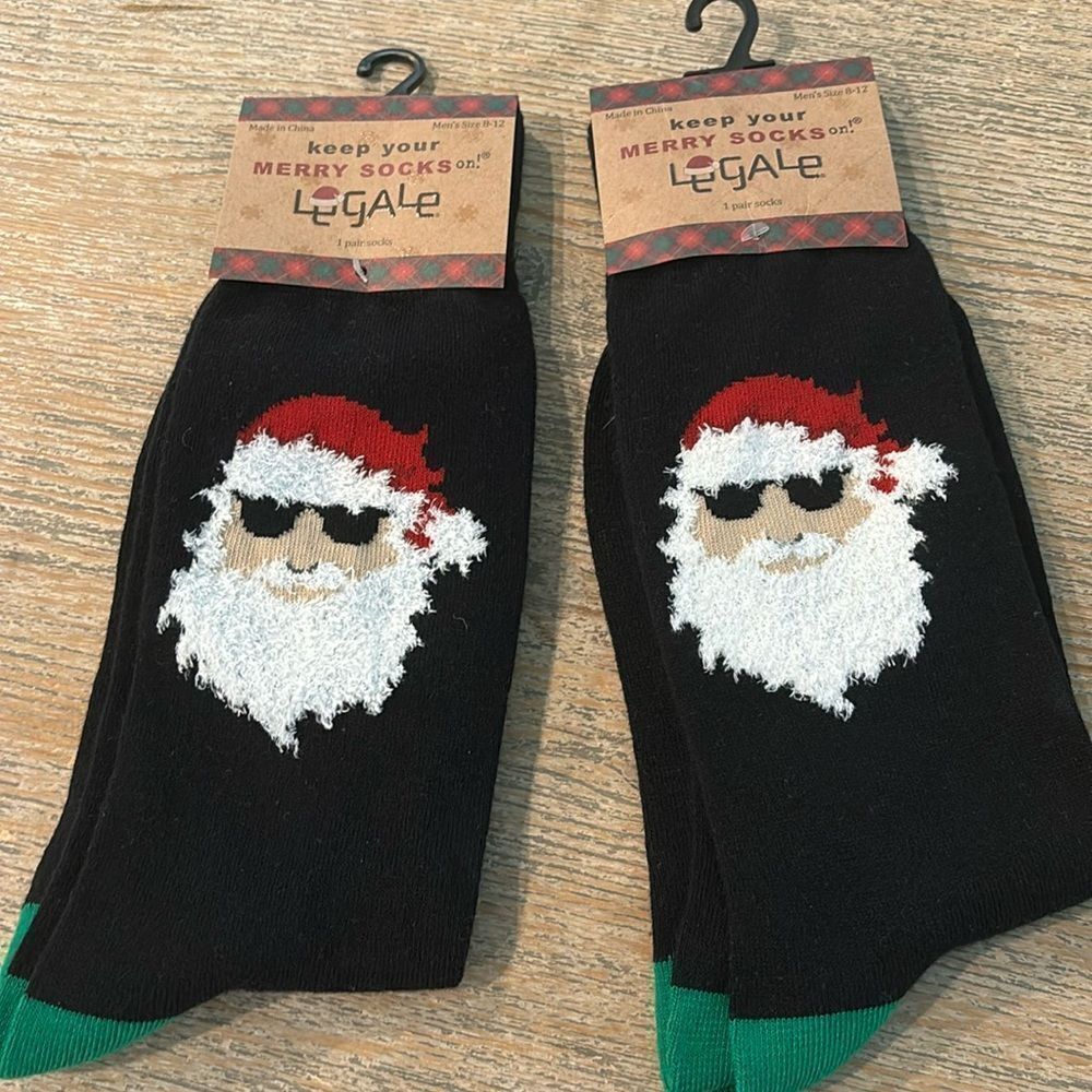 NWT 2 pairs Legale Men’s Christmas Santa Socks